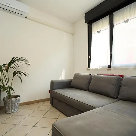 Humanitas House - 20 Minutes From Duomo - Navigli Apartamento
